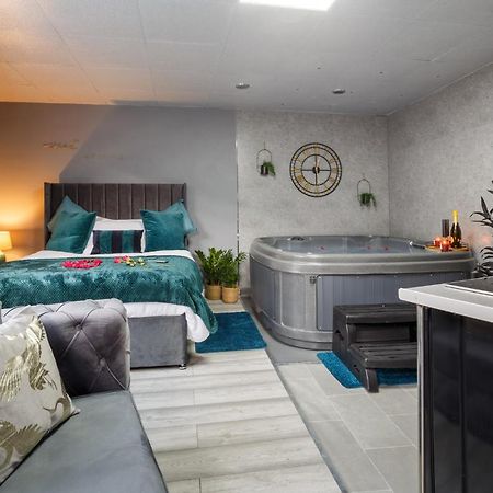 Riverside Studio With Jacuzzi! Sheffield Ngoại thất bức ảnh