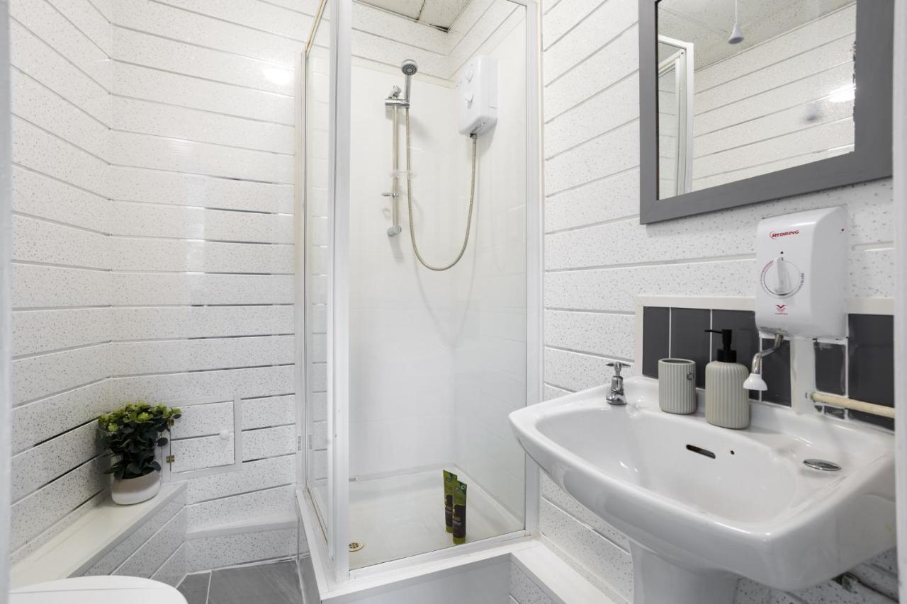 Riverside Studio With Jacuzzi! Sheffield Ngoại thất bức ảnh